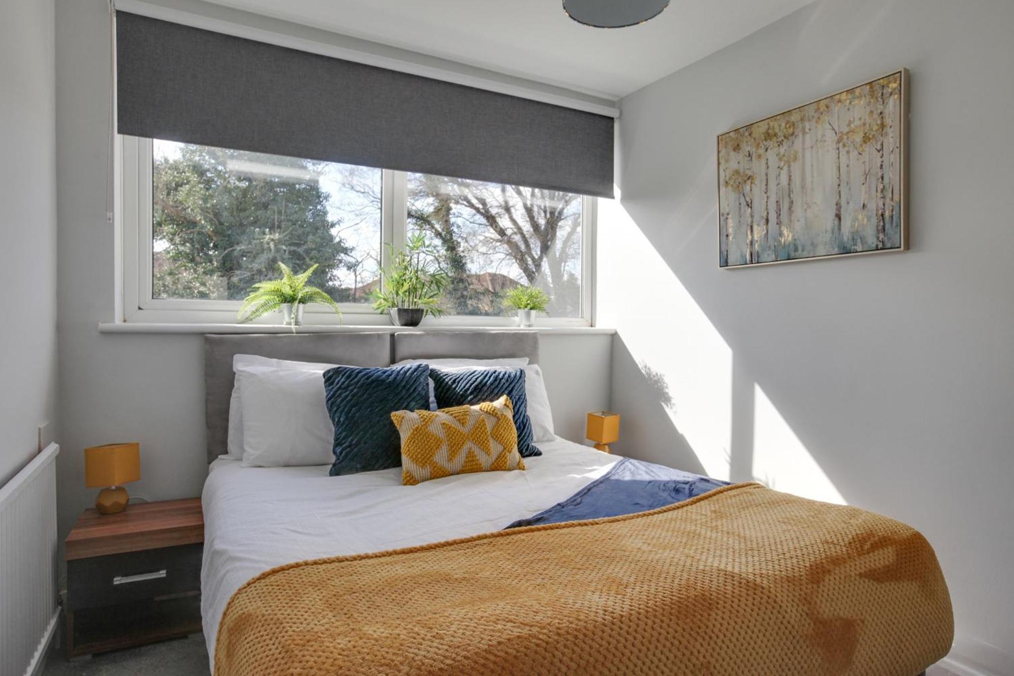 Niche Sunrise Townhouse Villa เชมส์ฟอร์ด ภายนอก รูปภาพ